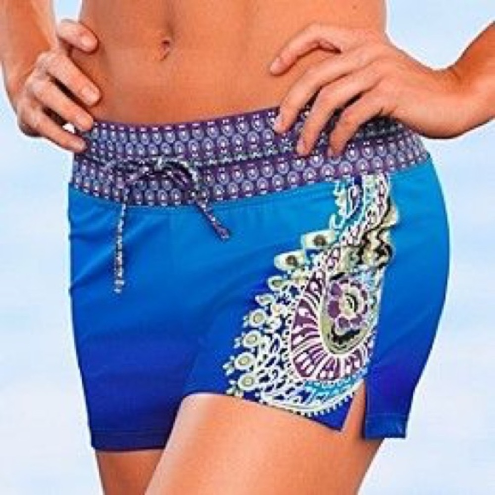 Athleta Offshore Paisley Print Women’s Shorts
